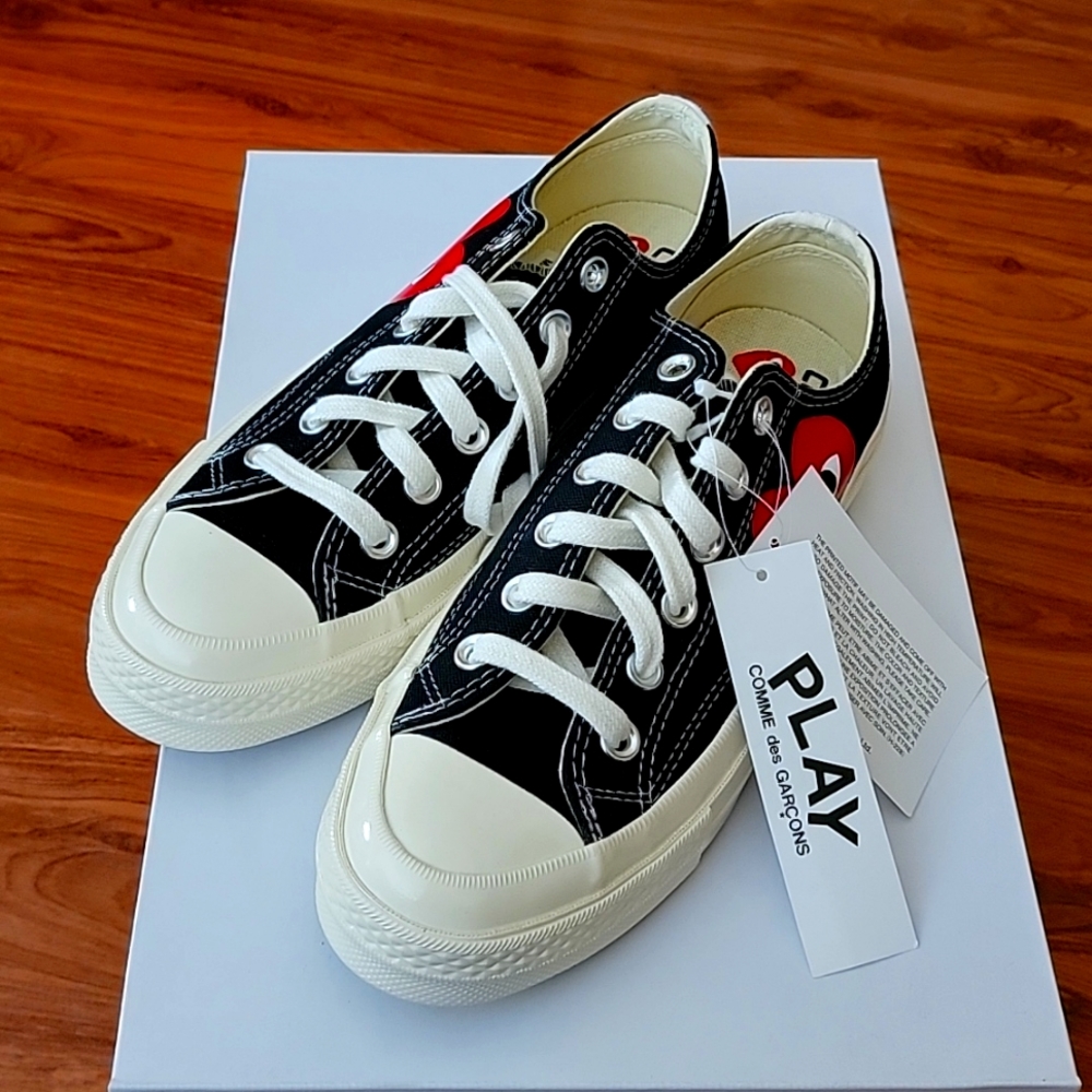 Converse shoes, black